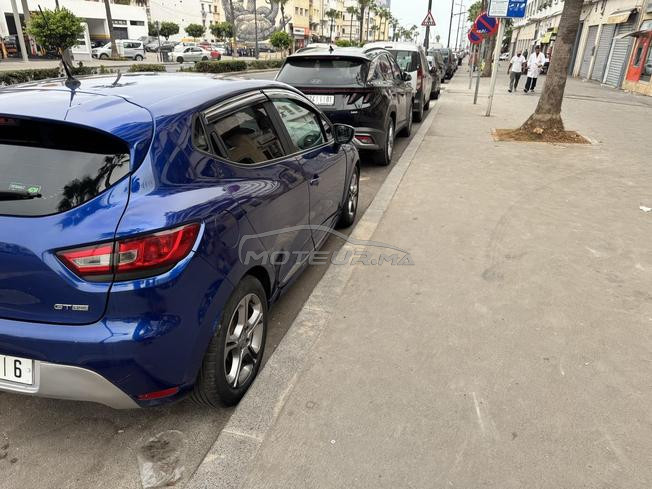 je me en vente mon voiture année 2016 mois 12
