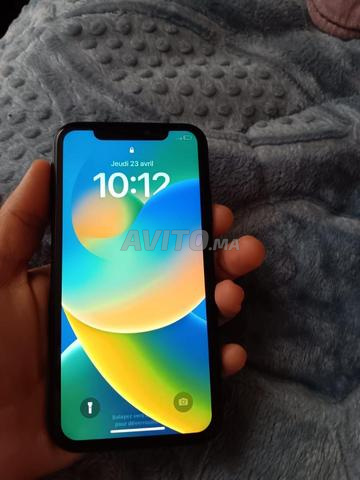 آيفون XS 64 جيجا 86% بطارية، رسمي ألمانيا