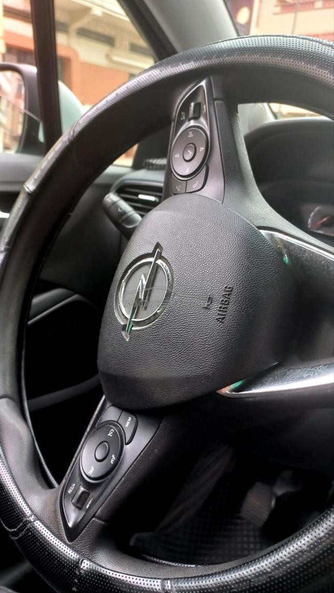 OPEL CROSSLAND X MODÈLE2020 TRÈS BON ÉTAT 1ER MAIN