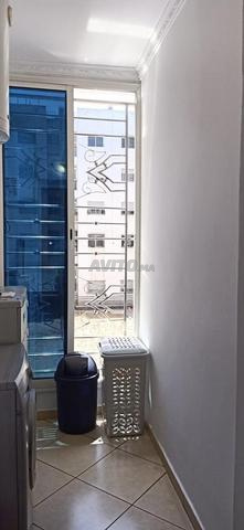 Appartement meublé à louer rue Al Qods au dessus du café Kounouz