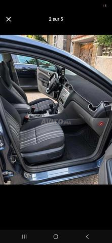 Ford Focus Ghia 2009 essence - 2