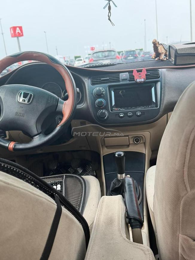 Honda civic modèle 2004 toute option 