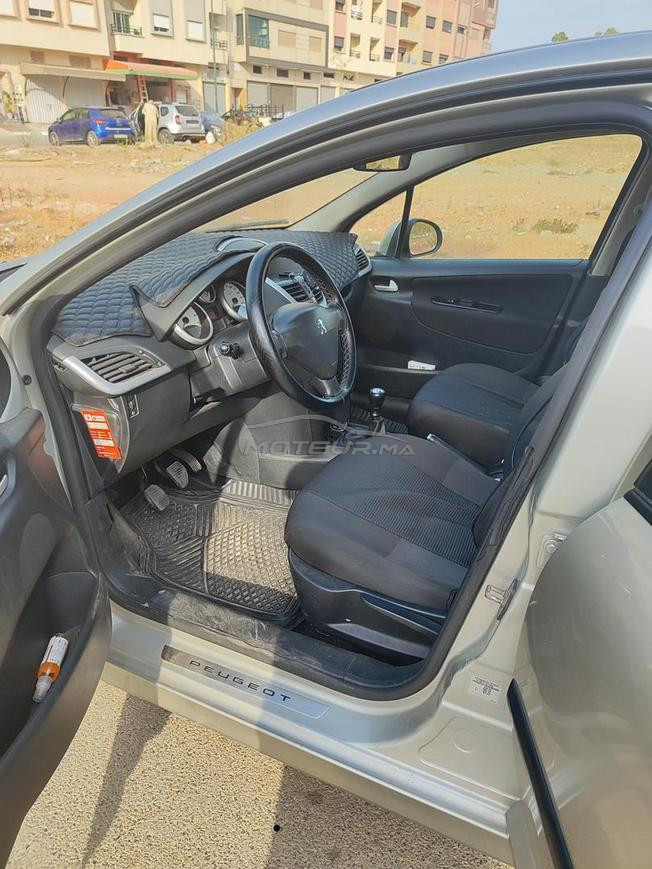 Peugeot 207 2006 essence 