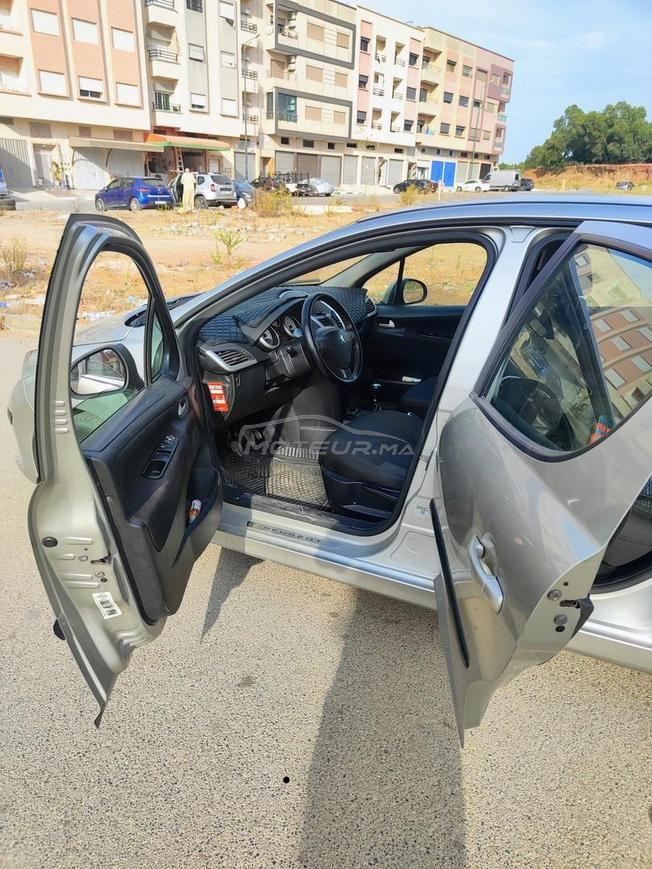 Peugeot 207 2006 essence 