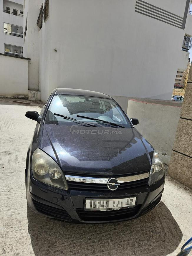 Opel Astra Essence Manuelle 2008 à Tanger