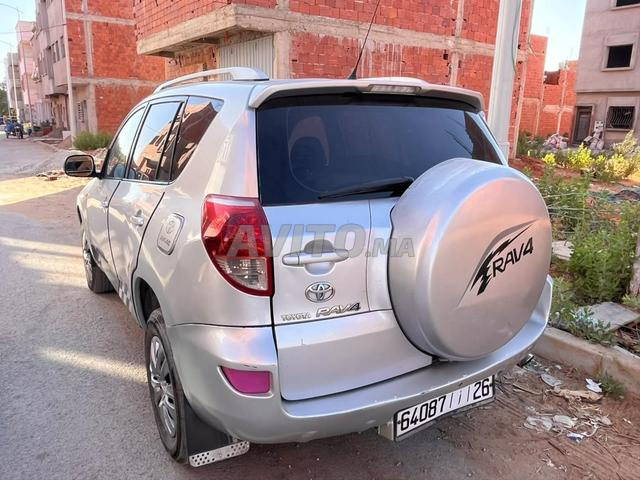 TOYOTA RAV 4 - 2