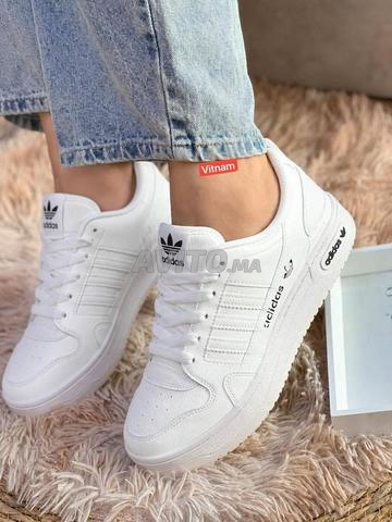 Baskets blanches style Adidas - 2