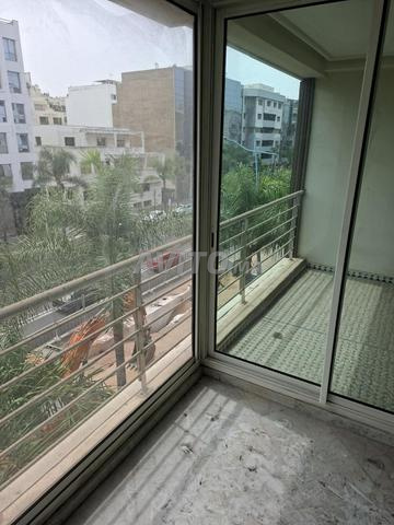 À louer un appart de 4 chambres