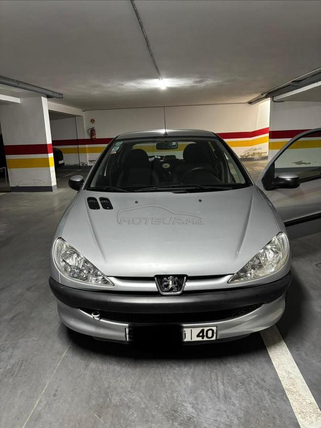 Peugeot 206 Essence Manuelle 2003 à Tanger