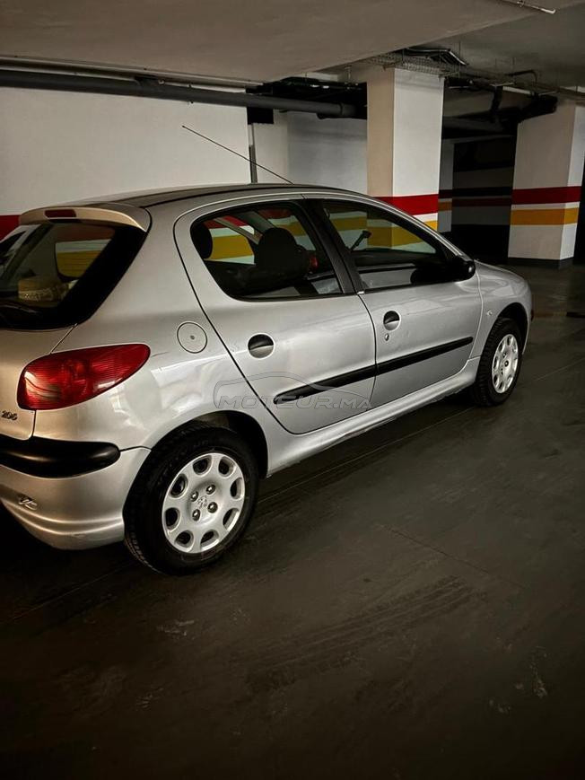 Peugeot 206 Essence Manuelle 2003 à Tanger