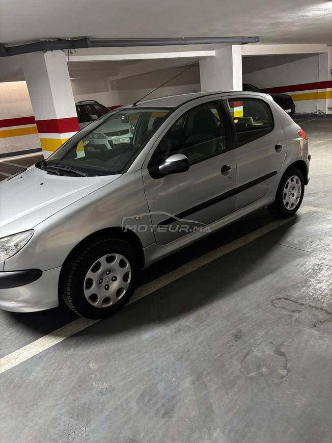 Peugeot 206 Essence Manuelle 2003 à Tanger