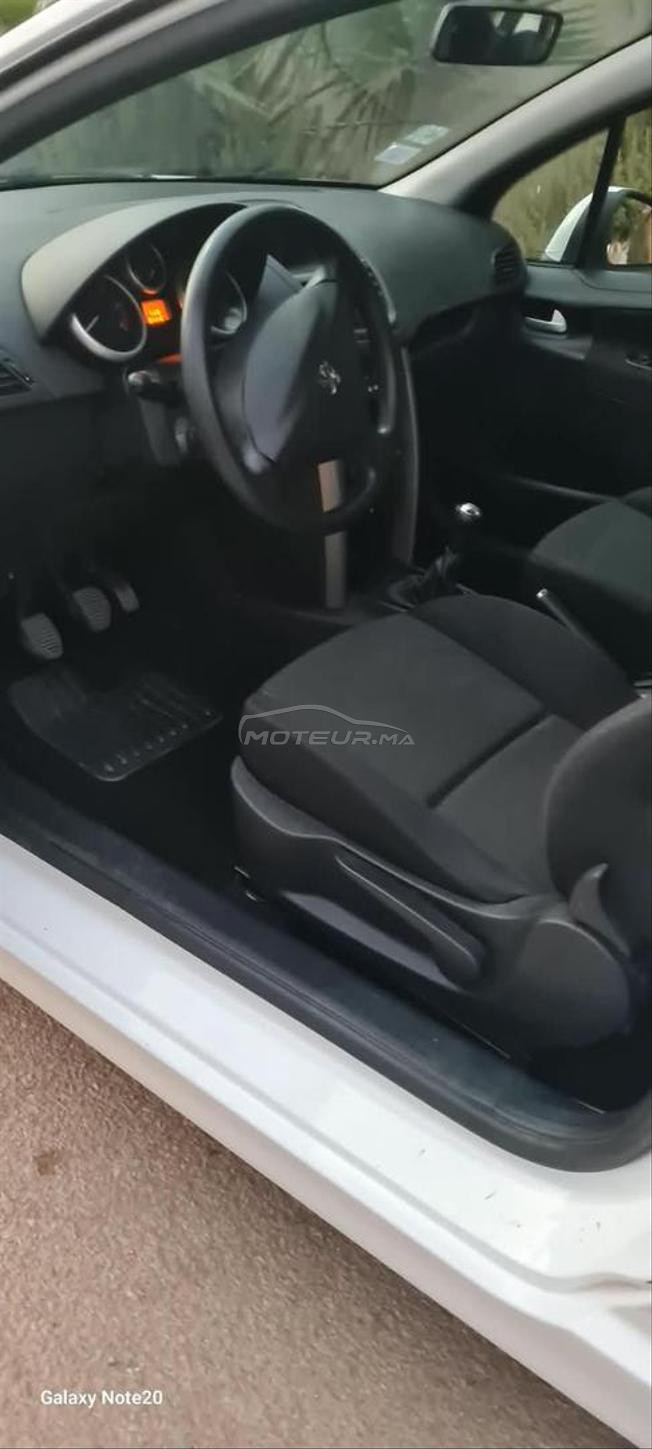 Peugeot 207 Diesel Manuelle 2010 à Meknès