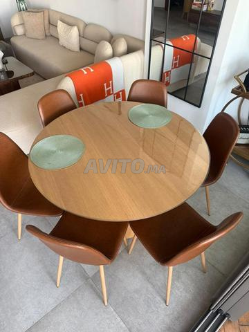 TABLE RONDE JYSK - NEUVE - 2