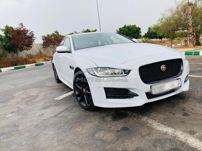 jaguar xe très bon état 