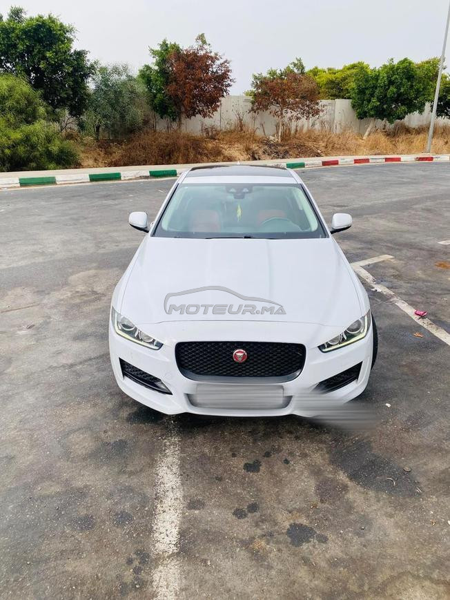 jaguar xe très bon état 