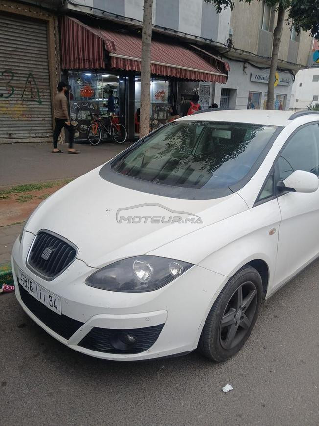 voiture familiale très propre 