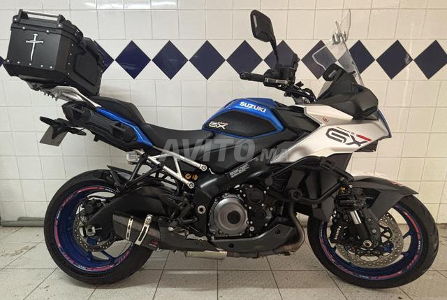 سوزوكي GSXS1000GX - 2