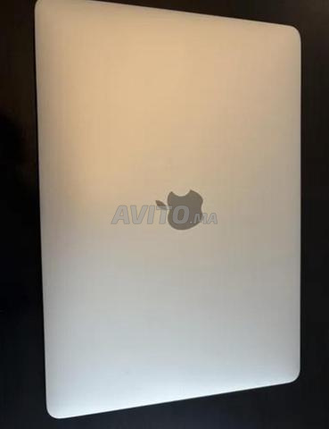 MACBOOK 2017 i7 (retina) - 2