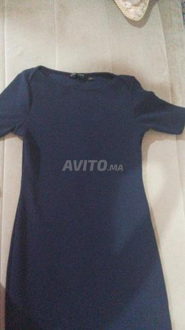 Robe courte bleu marine parfaite pour les sorties - 2