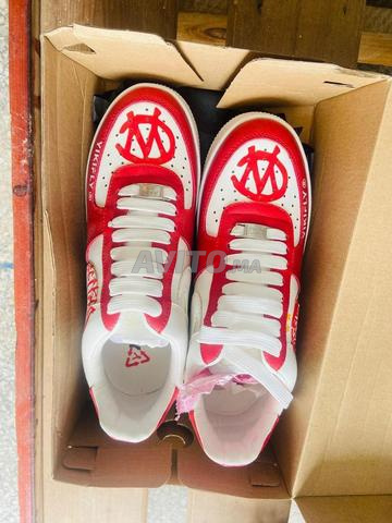 Chaussure avec le design du Wydad - 2