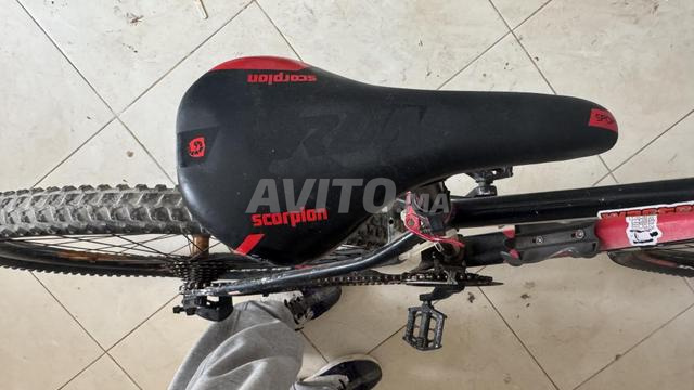 Deux. Vélos.en bon état - 2