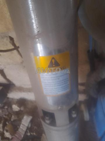 Pompe à eau quasi neuve - 2