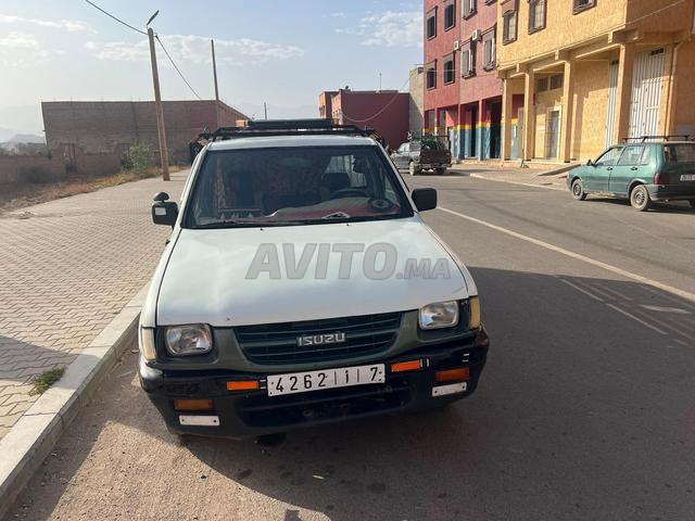 Isuzu bon état - 2