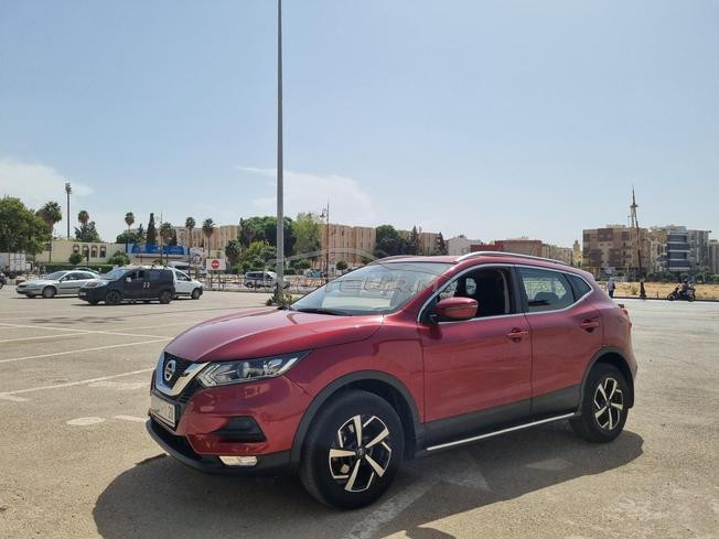 NISSAN QASHQAI 1ÉRE MAIN 100KM