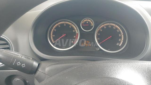أوبل كورسا بنزين مانويل 2007 بالدار البيضاء - 2