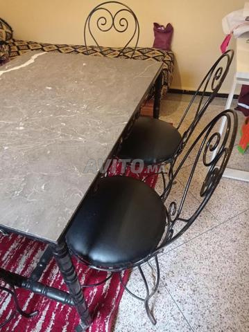 Table en marbre et acier 6 chaises - 2
