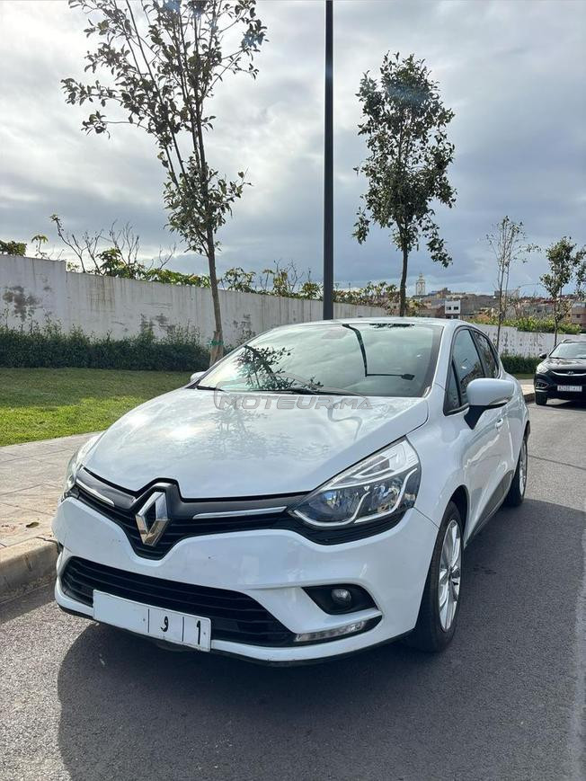  Clio 4 modele 2021  tres bon etat (sans courtier)
