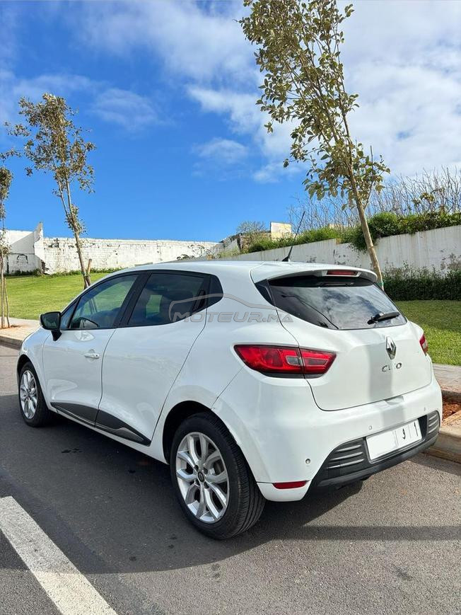  Clio 4 modele 2021  tres bon etat (sans courtier)