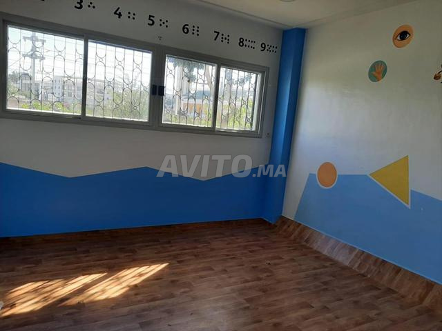 Local Commercial de 170 m² en RDC de Résidence