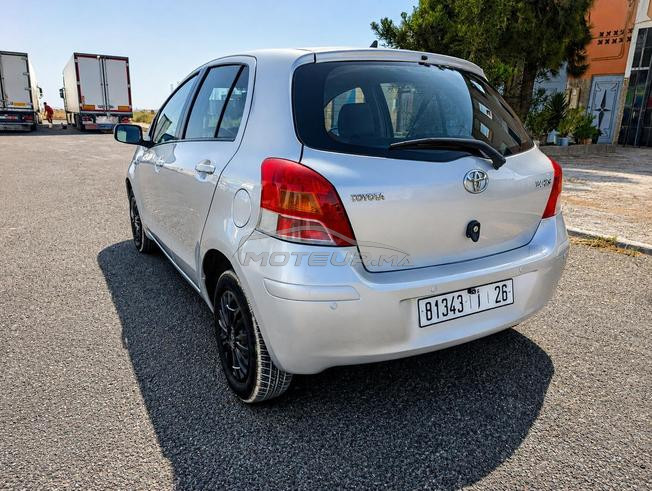 toyota Yaris très bon etat