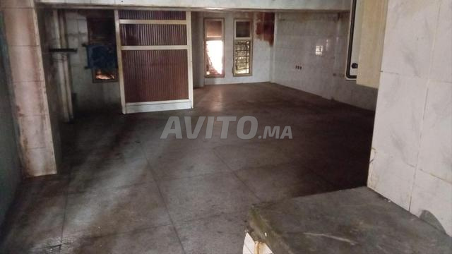 LOCAUX COMMERCIAUX RDC ET MEZZANINE AIN SEBAA