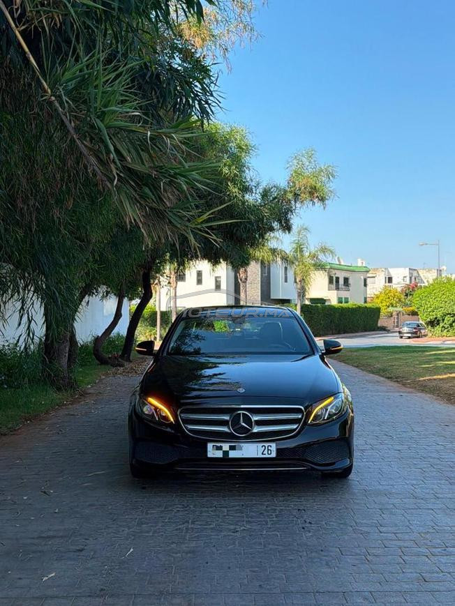 Mercedes-Benz E200