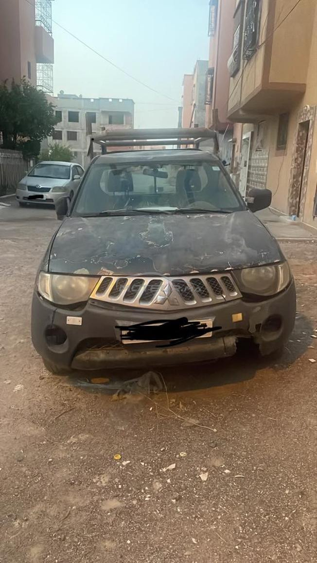 pikup L200 BON ETAT