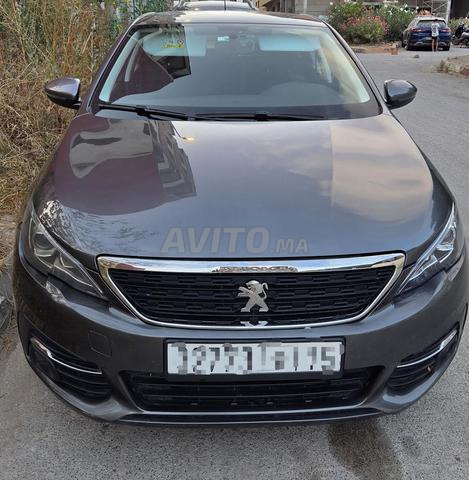 Peugeot 308 Diesel Manuelle 2019 à Fès - 2