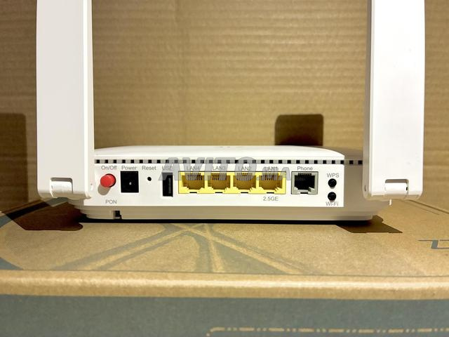 POINT D'ACCÈS WIFI 7/PORT WAN/ZTE F6705 BE3600 - 2
