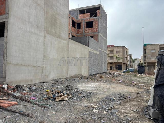 Terrain constructible R+3 à vendre à Skhirat, lotissement Doumnati 2