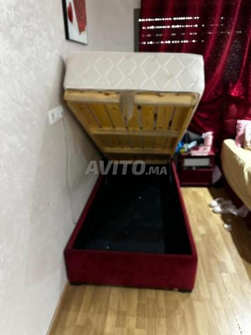 سرير مع تخزين