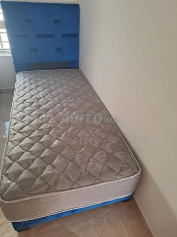 2 Lits avec matelas presque neufs - 2