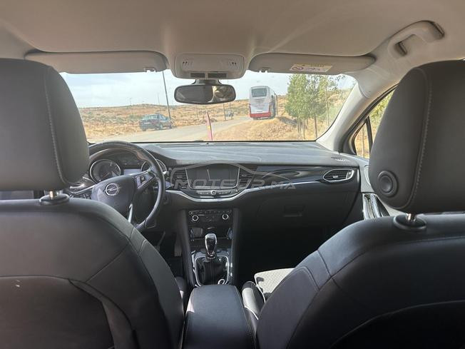 Opel Astra Diesel Manuelle 2017 à El Hajeb