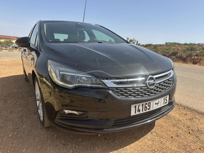 Opel Astra Diesel Manuelle 2017 à El Hajeb