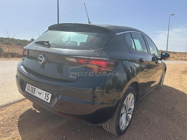 Opel Astra Diesel Manuelle 2017 à El Hajeb
