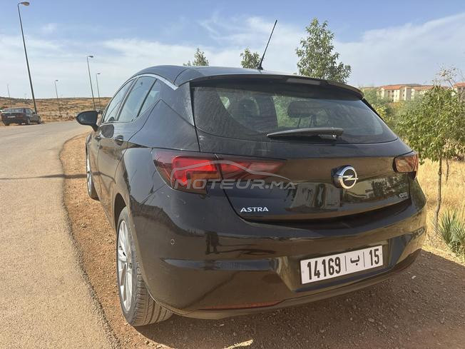 Opel Astra Diesel Manuelle 2017 à El Hajeb