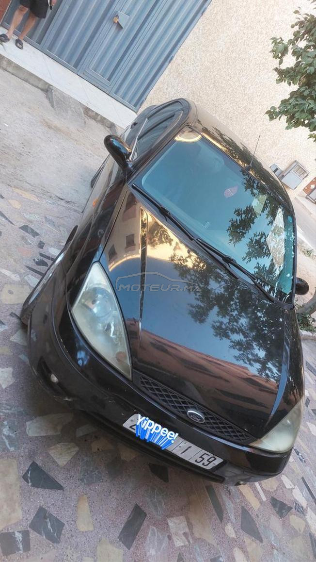 Ford focus.  2005 tout option 