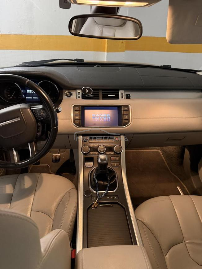 je vend ma voiture evoque land rover 2012