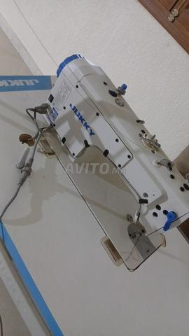 Machine à coudre à vendre - 2