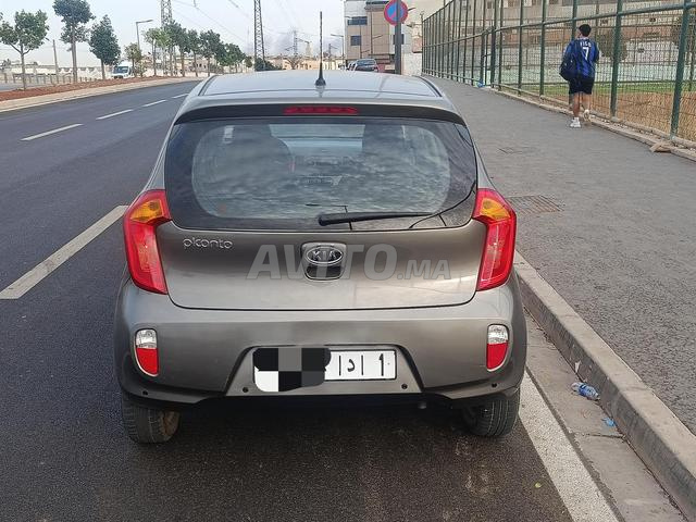 kia Picanto 2011 essence  - 2